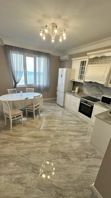 Шикарная новая квартира у моря, на первой береговой линии