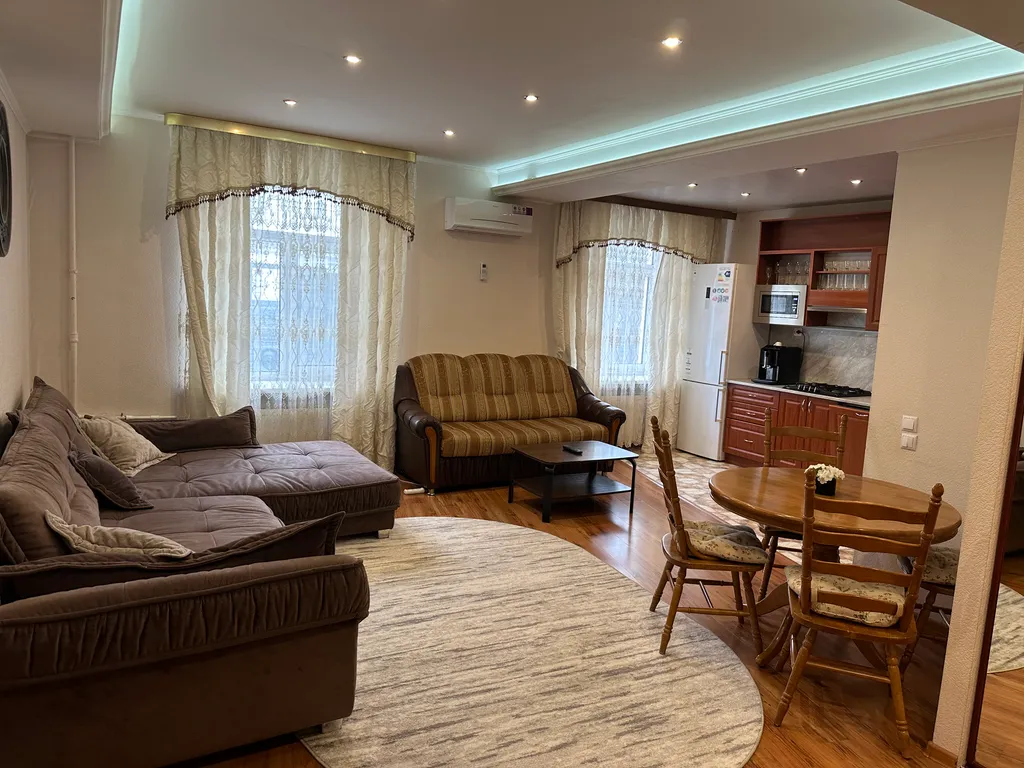 Квартира в центре — аренда посуточно в Псков