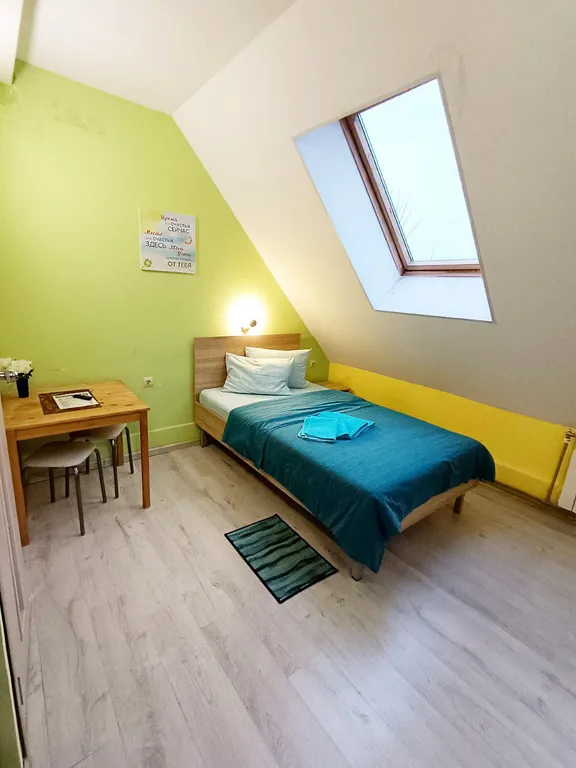 Стандартный одноместный номер на мансардном этаже