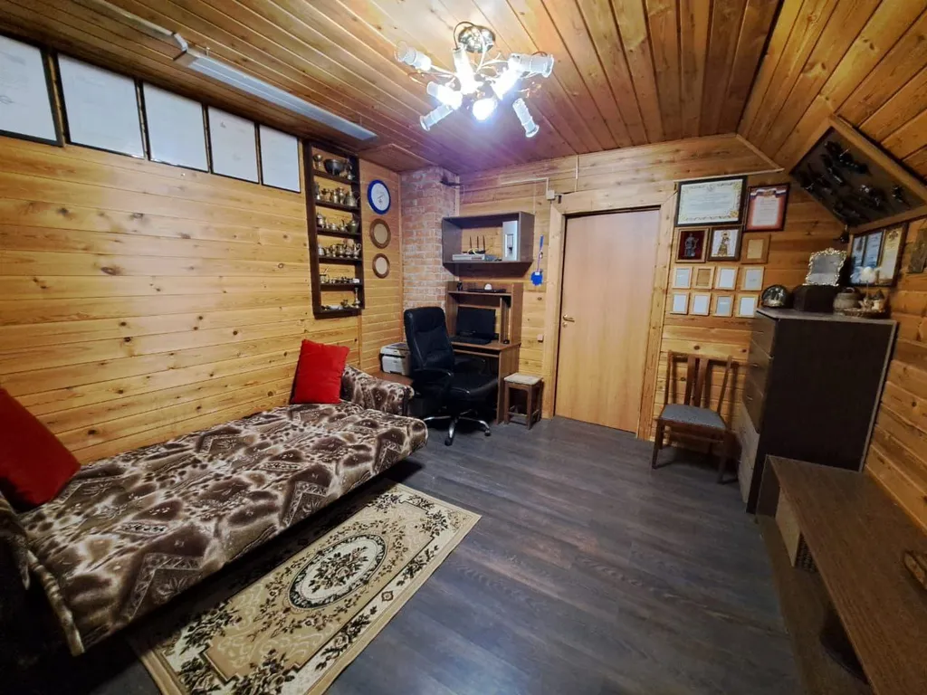 Коттедж Большой двухэтажный коттедж в стиле ампир с сауной и бассейном-купелью — Агалатово