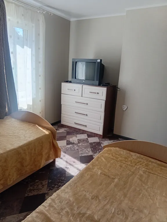 в ПУГАЧЕВЕ .Уютный частный дом с парковкой, тихий район