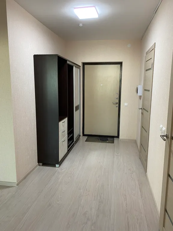 Уютная, большая трёхкомнатная квартира