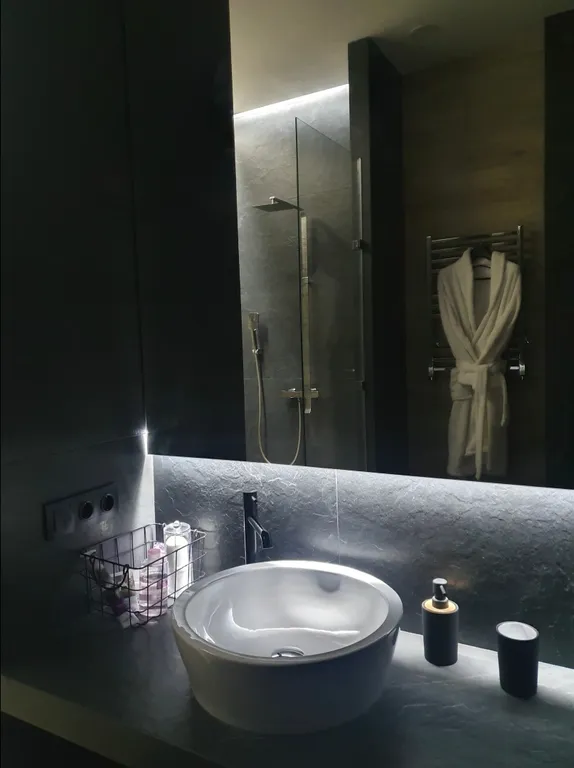 Центр, пешеходная улица Советская, закрытая территория, аллея фонарей