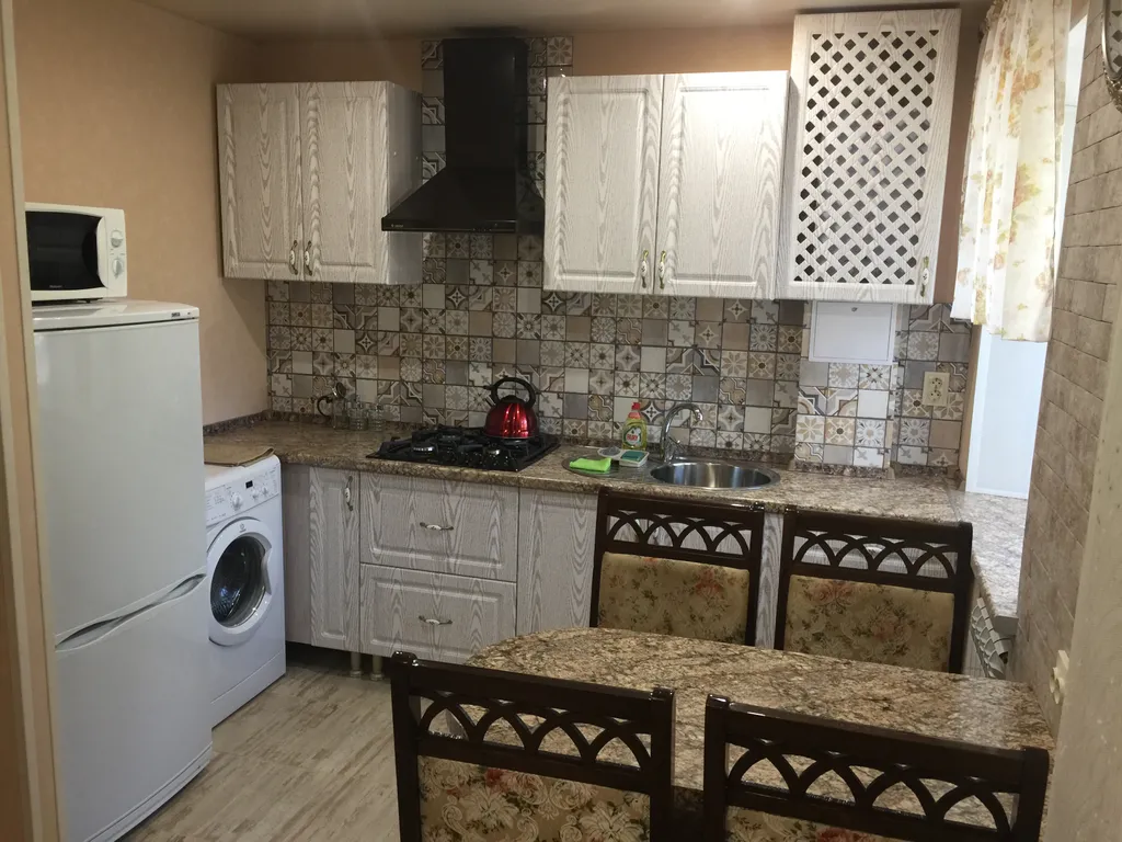 В курортной зоне чудесного зелёного города уютная квартира