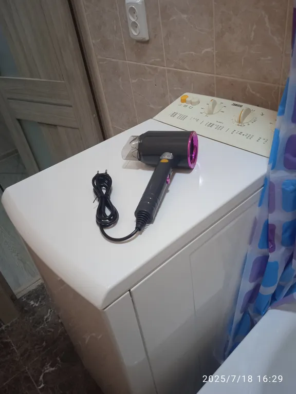 Не дорогая квартира центр всё рядом 300 метров от жд вокзала