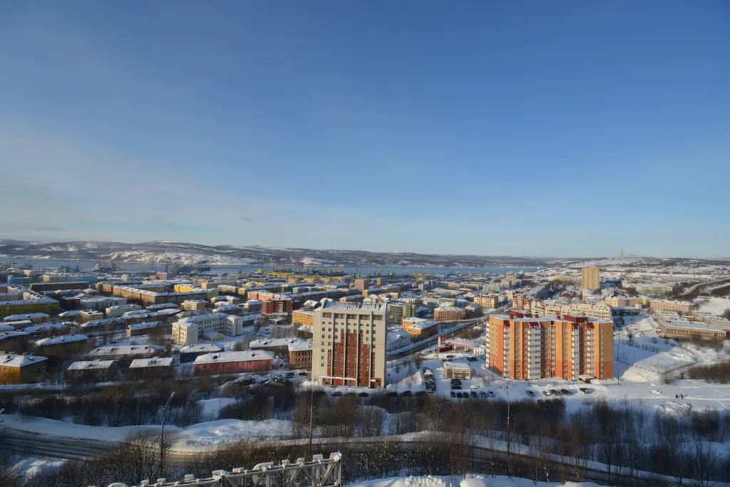 Двухкомнатная квартира с раздельными комнатами балконом и лифтом