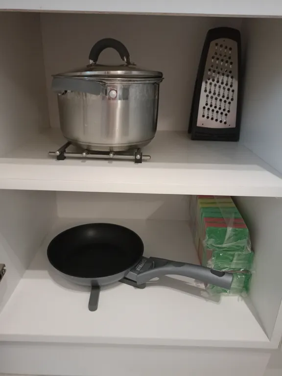 Новая студия вблизи Столбов и зоопарка