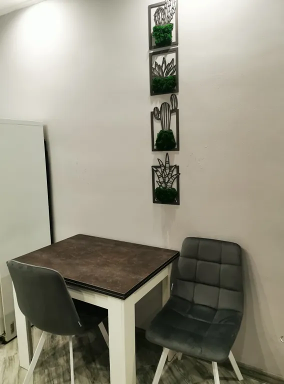 Квартира в тихом зелёном районе с видом на реку