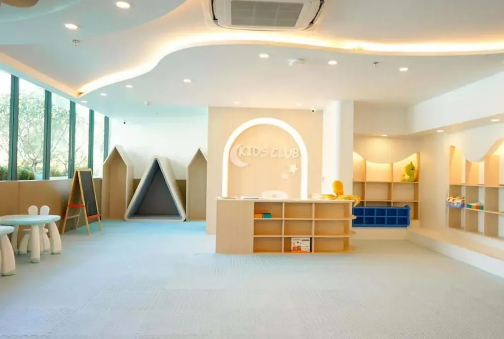 Най Харн 5* номер с супер большой кроватью