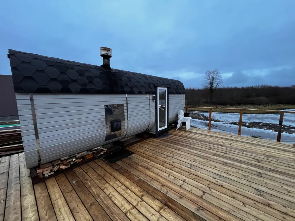 Дом на берегу Волжского водохранилища