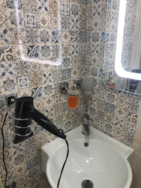 Трёхкомнатная с евро ремонтом