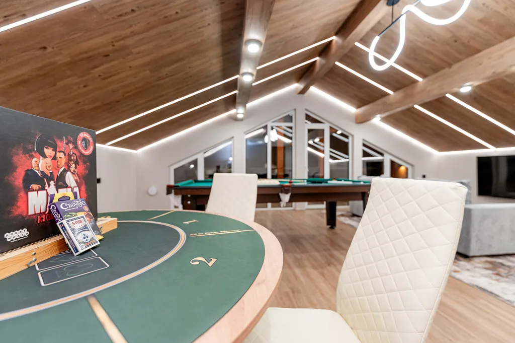 Баня и басейн в Ликино