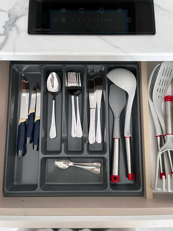 Дизайнерские апартаменты на Степана Повха