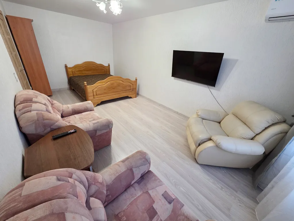 Просторная светлая квартира — аренда посуточно в Хабаровск