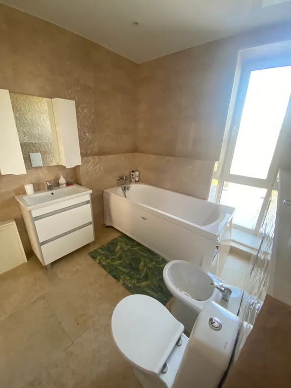 Коттедж в 1 километре от МКАД