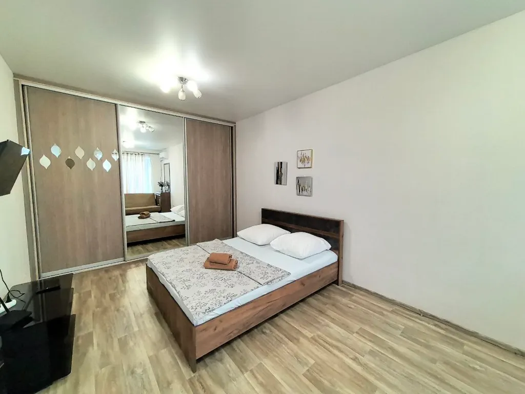 Квартира Апартаменты Чей Чемодан у Арены — Омск