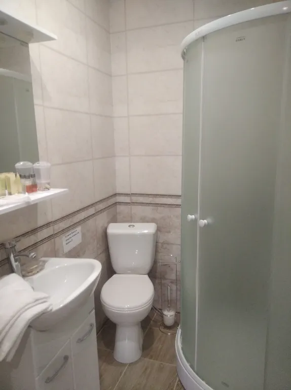 Квартира Комната с евроремонтом в новом коттедже, с отдельным двором и террасой — Геленджик