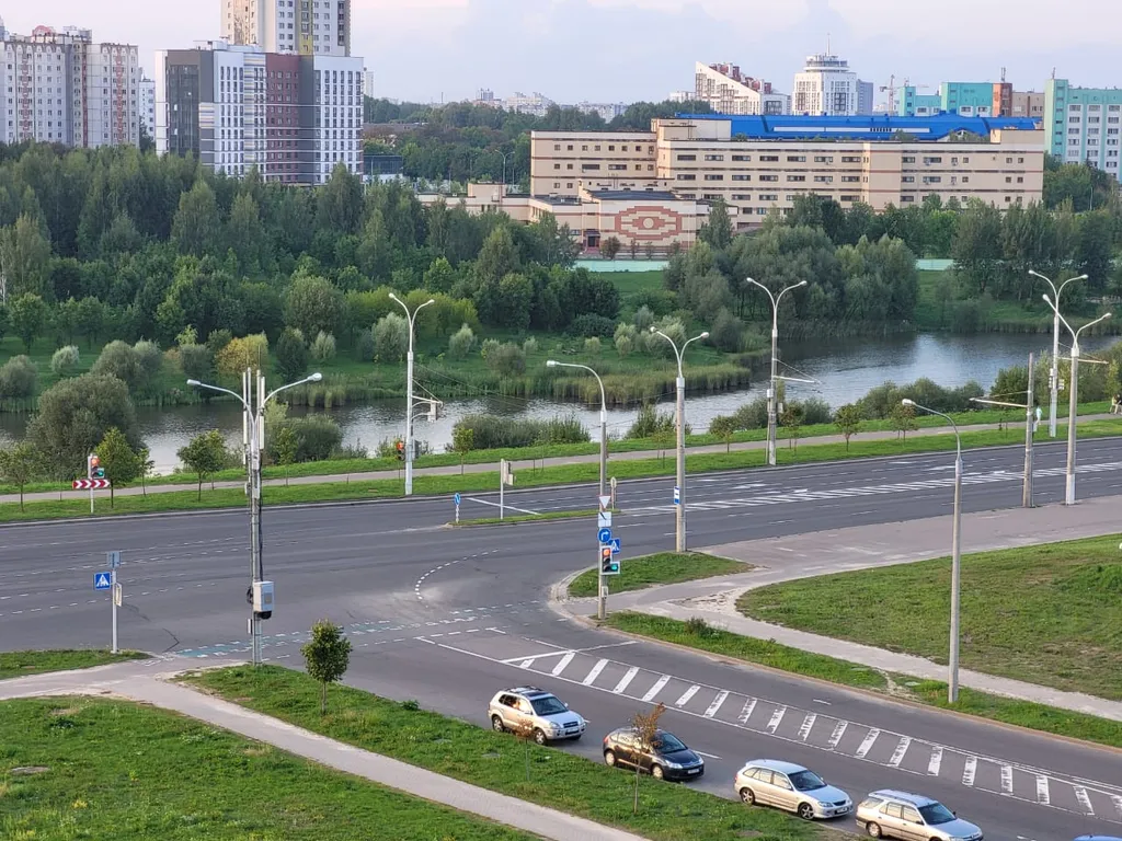 Квартира Уютная двухкомнатная квартира для семьи с детьми — Минск