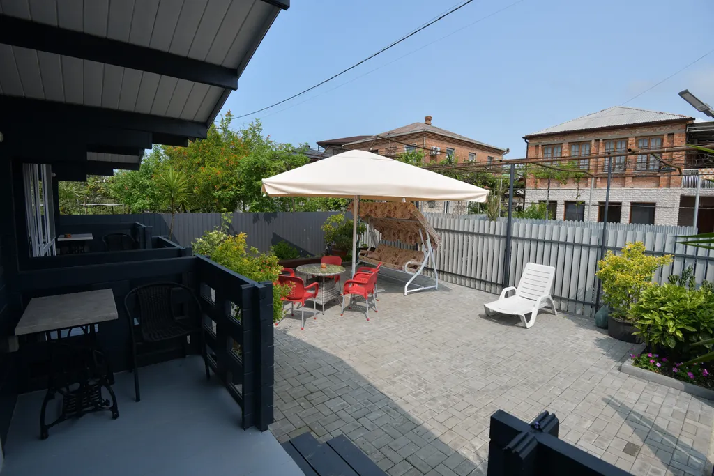 Коттедж Коттедж в центре города — Сухум