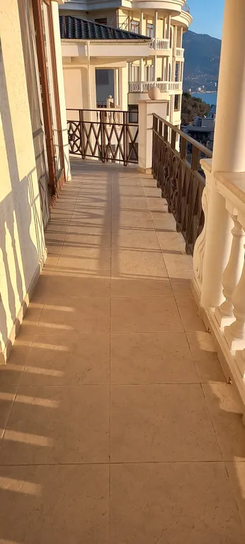 Квартира с панорамным видом на море