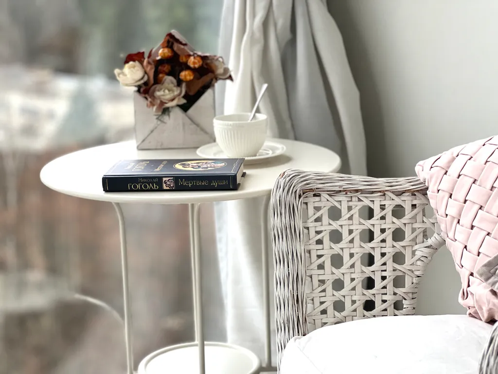 Курортная квартира с питерской атмосферой-лес, озеро, Москва.