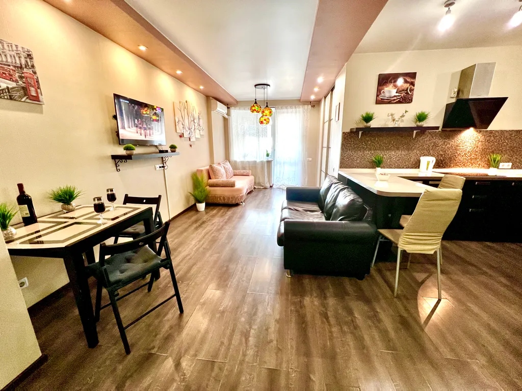 Квартира Квартира Дизайнерская студия на 9 этаже в ЖК Современник рядом с МТЛ-Арена — Самара