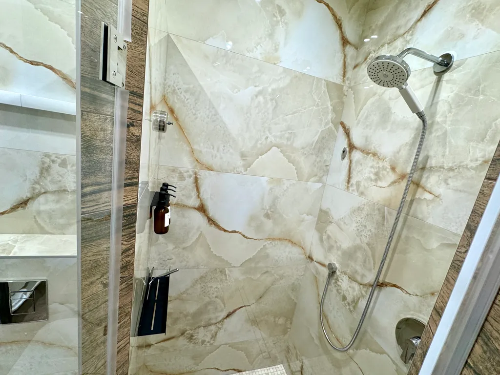 Квартира Апартаменты с видом на море — Геленджик