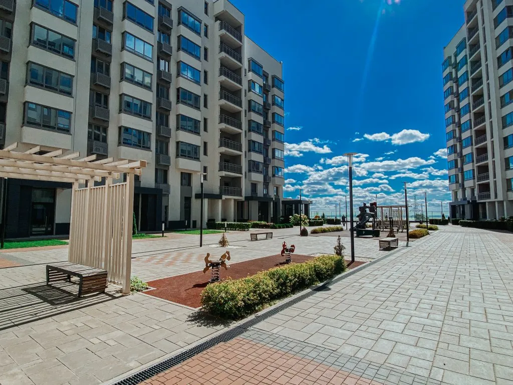 Большая квартира с видом на Волгу