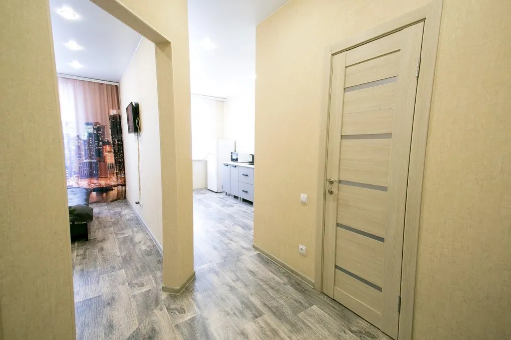 Уютная свежая квартира у набережной