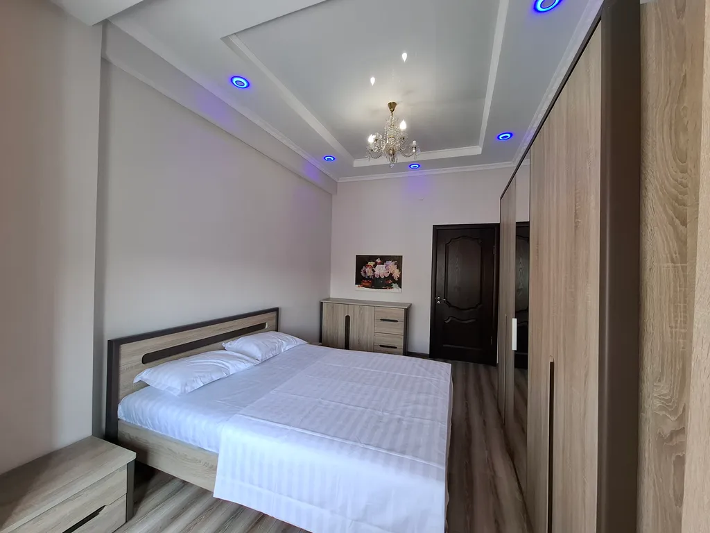 2-комнатная квартира в центре города — аренда посуточно в Бишкек