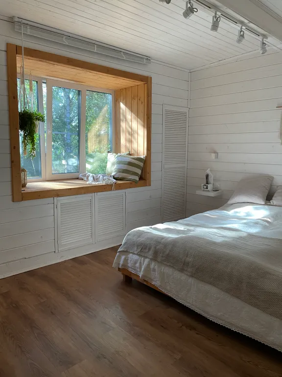 Вилла с банным чаном на берегу водоёма