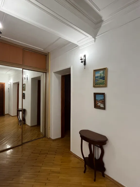 Квартира в центре Владикавказа с высокими потолками