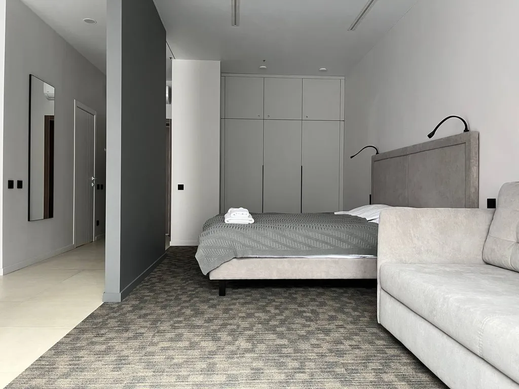 Новый апартамент с террасой в центре Светлогорска