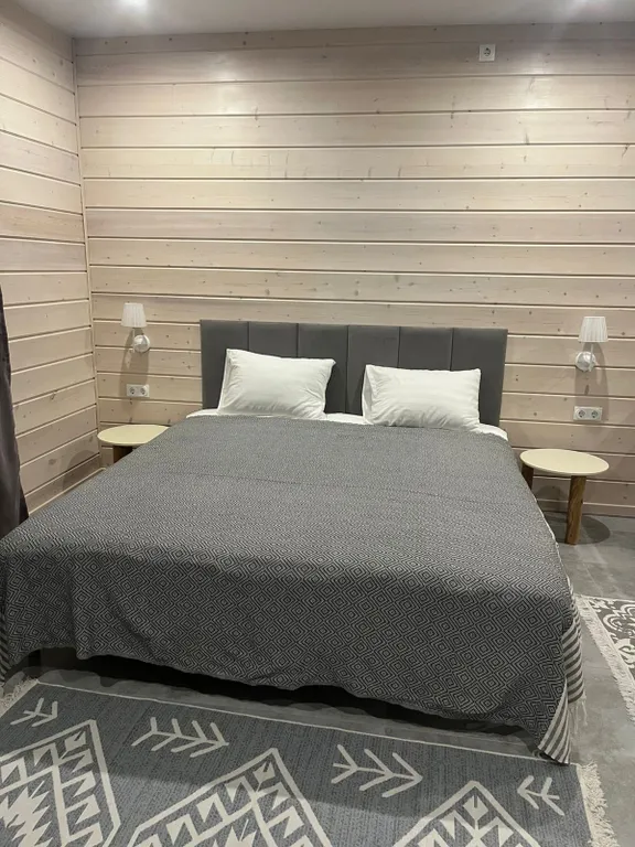 Уютная комната с выходом на террасу