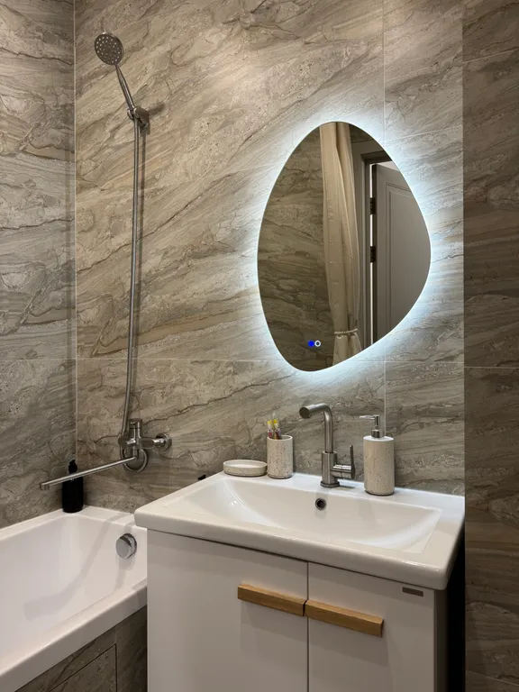 Квартира на набережной