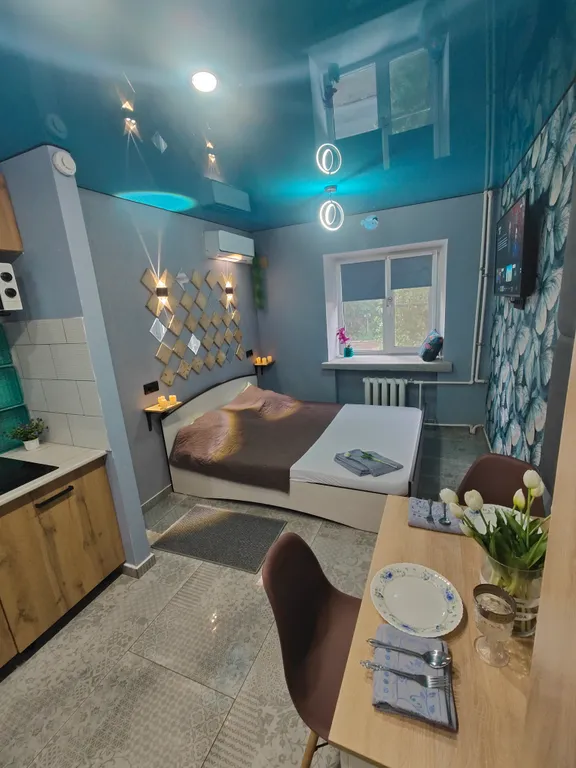 Квартира Отличная студия напротив Сибади в центре Нефтяников — Омск