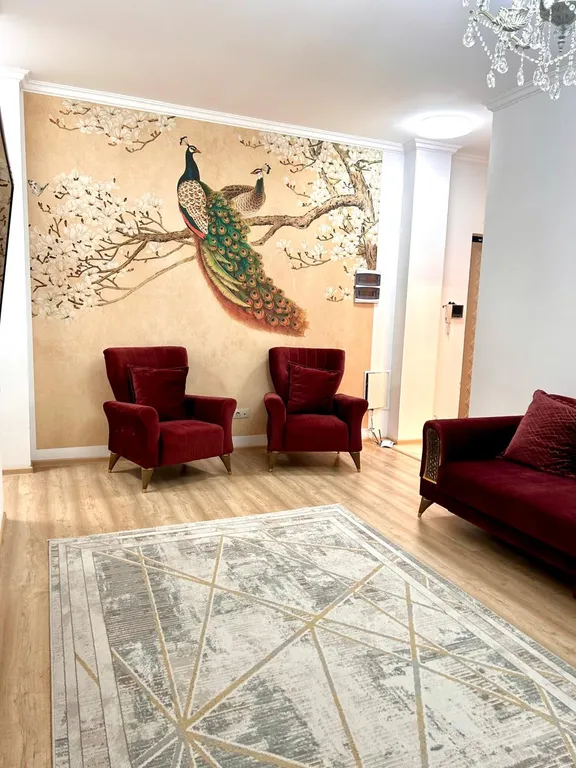 Трехкомнатная квартира около Mega Silkway