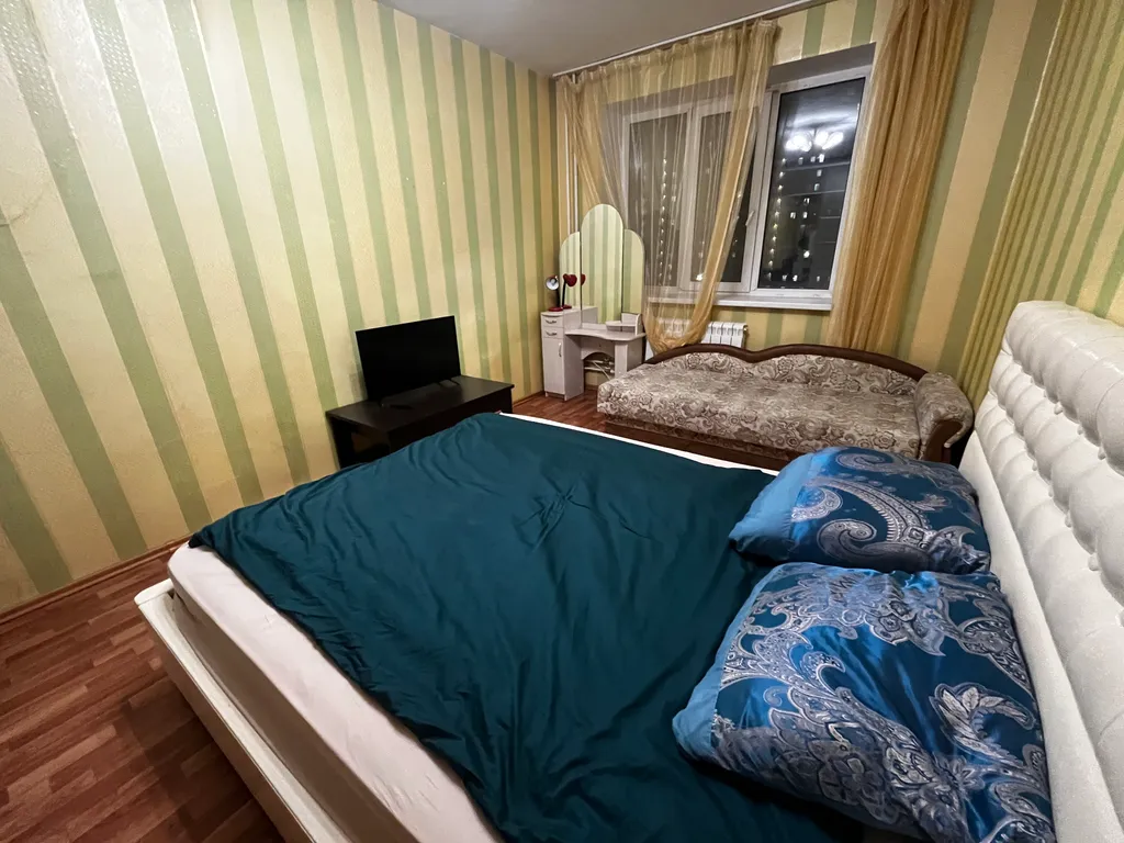 Квартира Просторная двухкомнатная квартира в Колпино — Тельмана