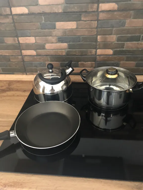 Дом с мансардой у моря, шале с видом на бассейн, номер с бассейном