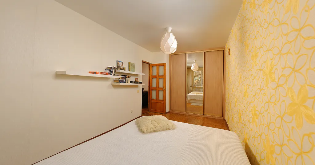 Квартира 2-комнатная Квартира — Омск