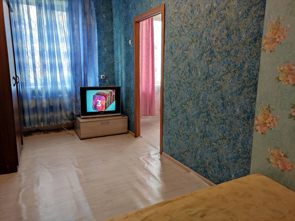 Двухкомнатная квартира возле автовокзала и краевой больницы