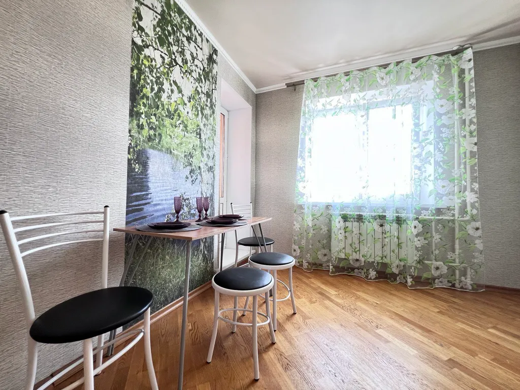 Двухкомнатная, БОЛЬШАЯ, ЦЕНТР