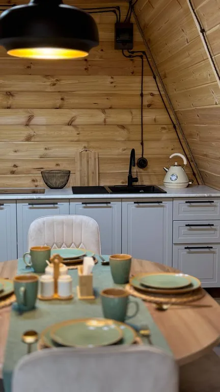 Уютный домик с панорамным видом на горы