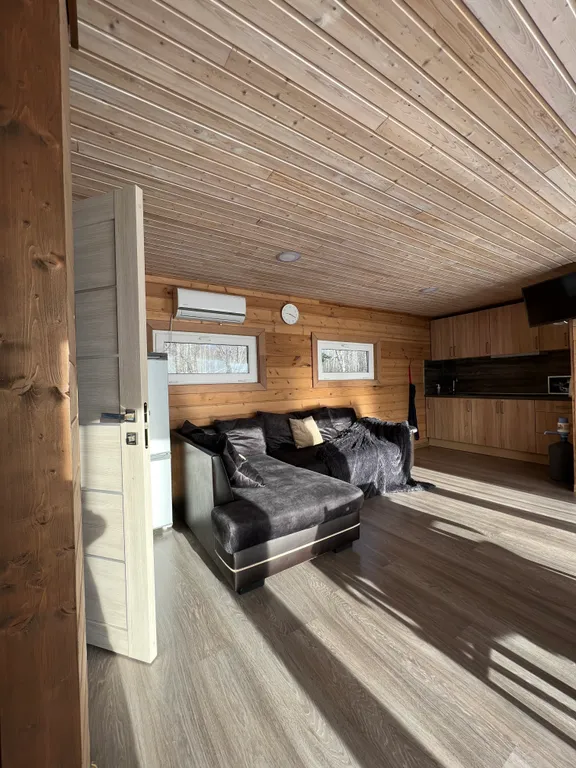 Коттедж Семейный коттедж на берегу реки Лава — Ручьи