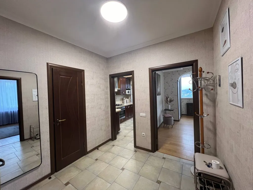 Уютная квартира с шикарным видом на горы, лес, ущелье и город