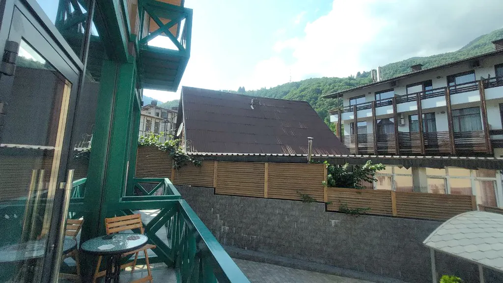 Панорамный апартамент с балконом, центр, лучшая локация