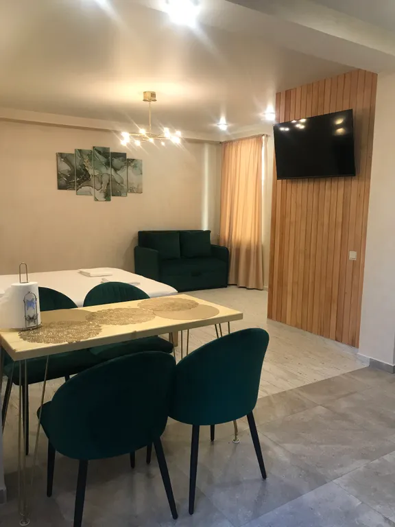 Квартира Новая студия в центре города — аренда посуточно в Симферополь