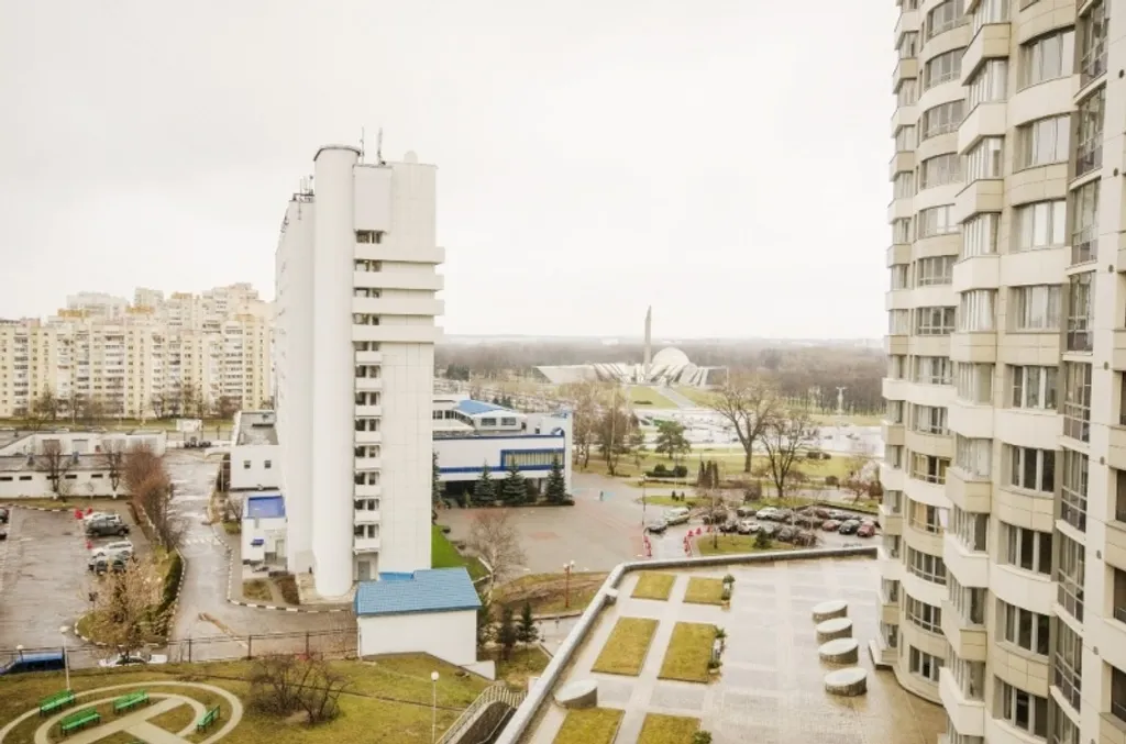Квартира Квартира Трёхкомнатный апартамент в центре города — Минск