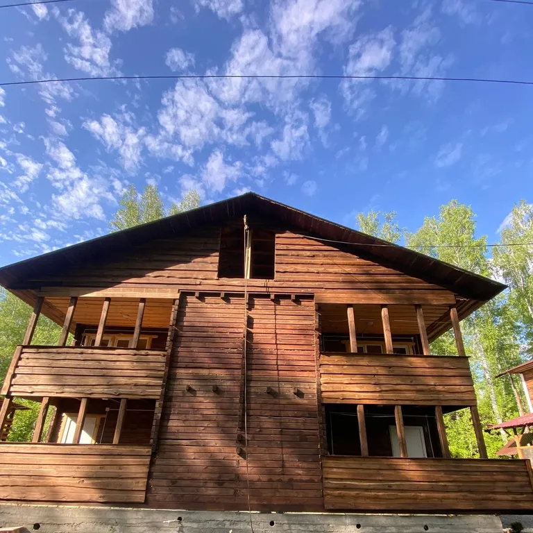 Коттедж Таунхаус в районе озера Ая — аренда посуточно в Катунь