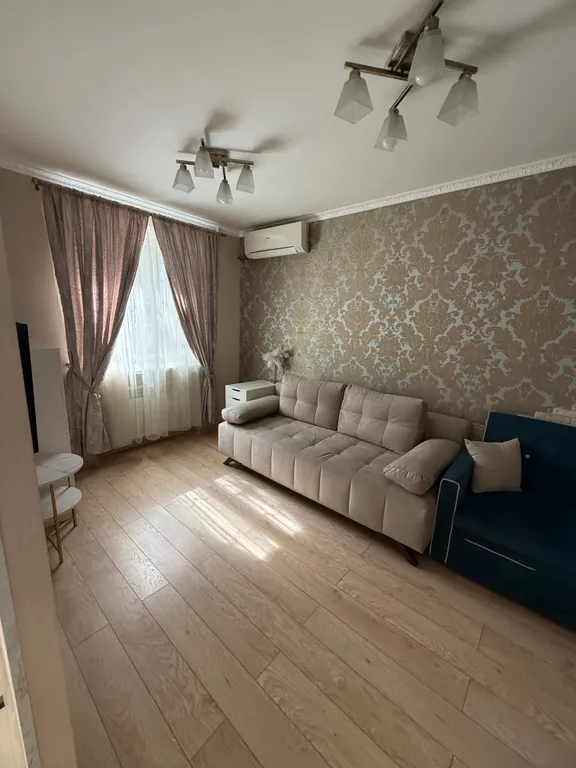 Квартира напротив ТЦ Горизонт